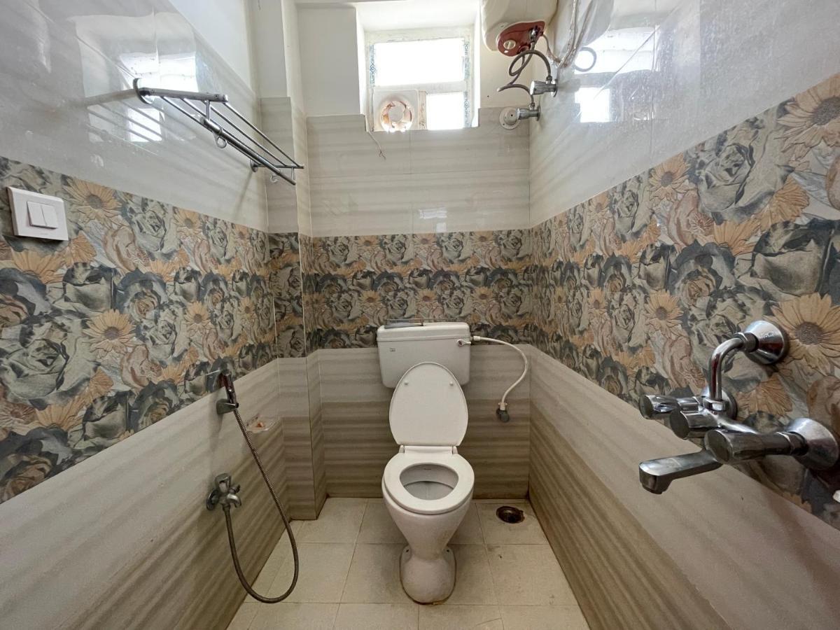 Hotel Deo Пури Экстерьер фото